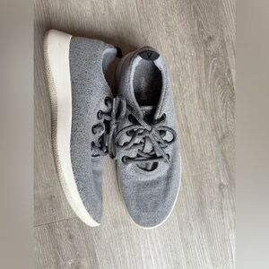 All birds men’s 8 women’s 9.5 Gray Wool Sneakers Excellent condition